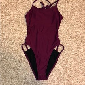 Cabinet Color Nico Jolyn Size 28